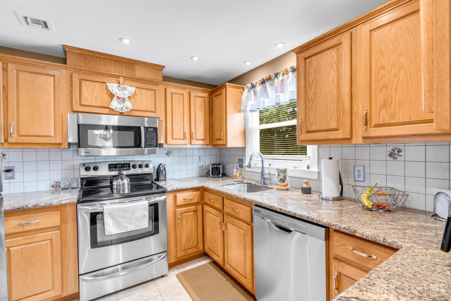 194 Madison Lane Monroe NJ 08831
