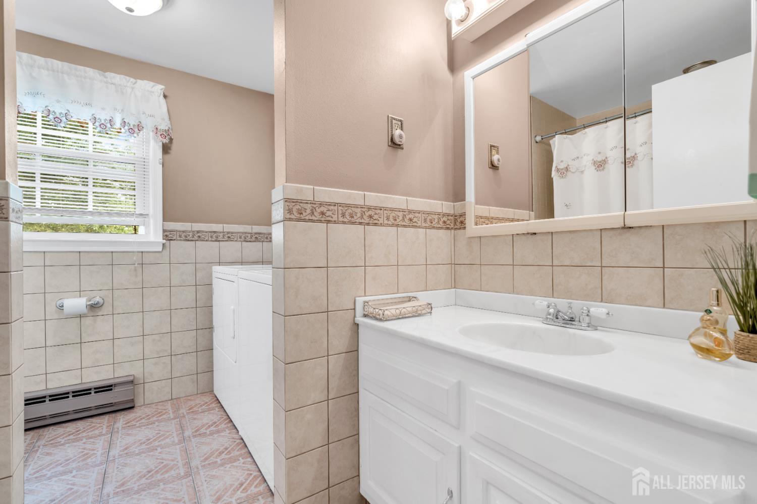 194 Madison Lane Monroe NJ 08831