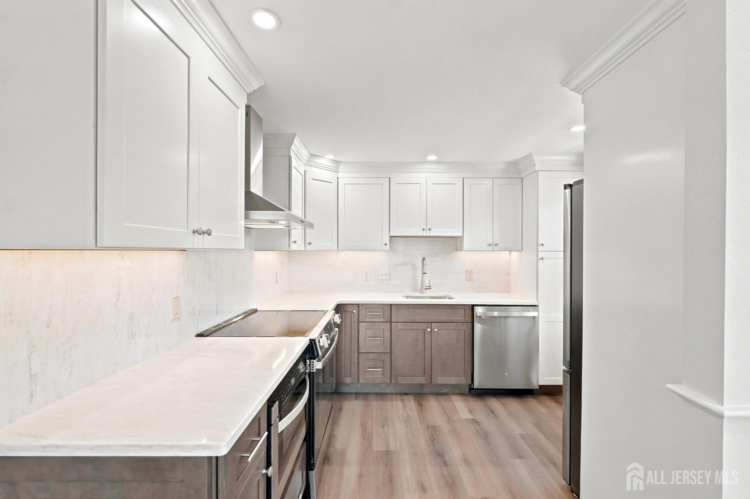 8 Sussex Way Monroe NJ 08831