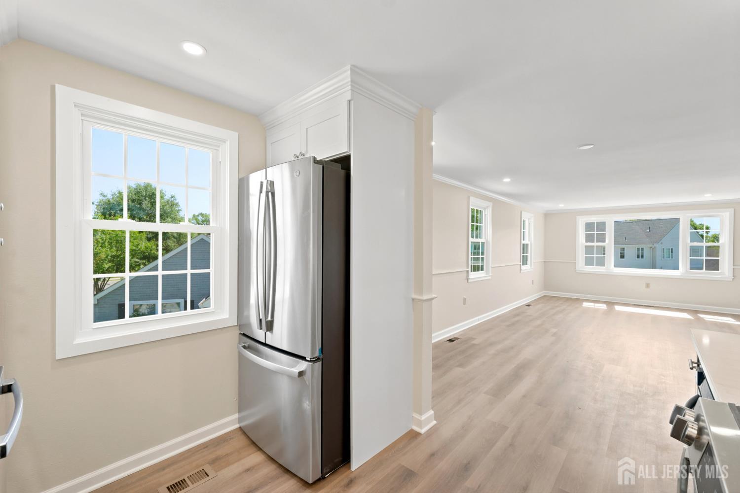 8 Sussex Way Monroe NJ 08831