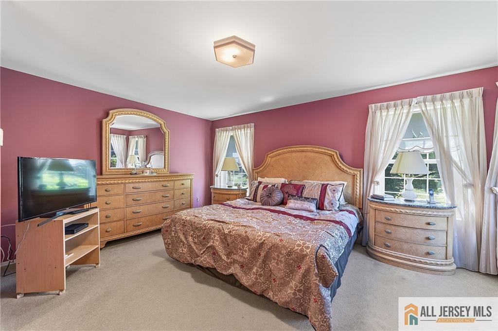 8 Rothwell Drive Monroe NJ 08831