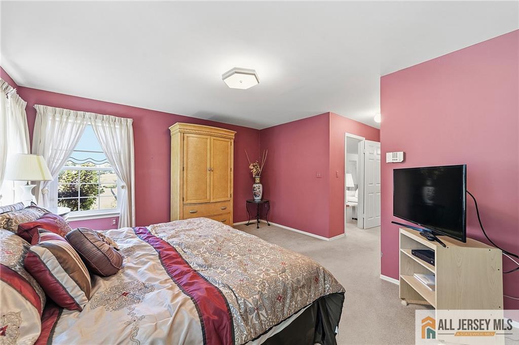 8 Rothwell Drive Monroe NJ 08831