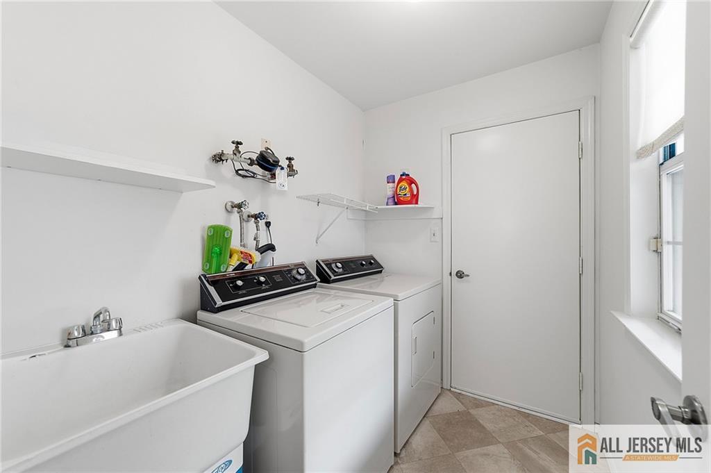 8 Rothwell Drive Monroe NJ 08831