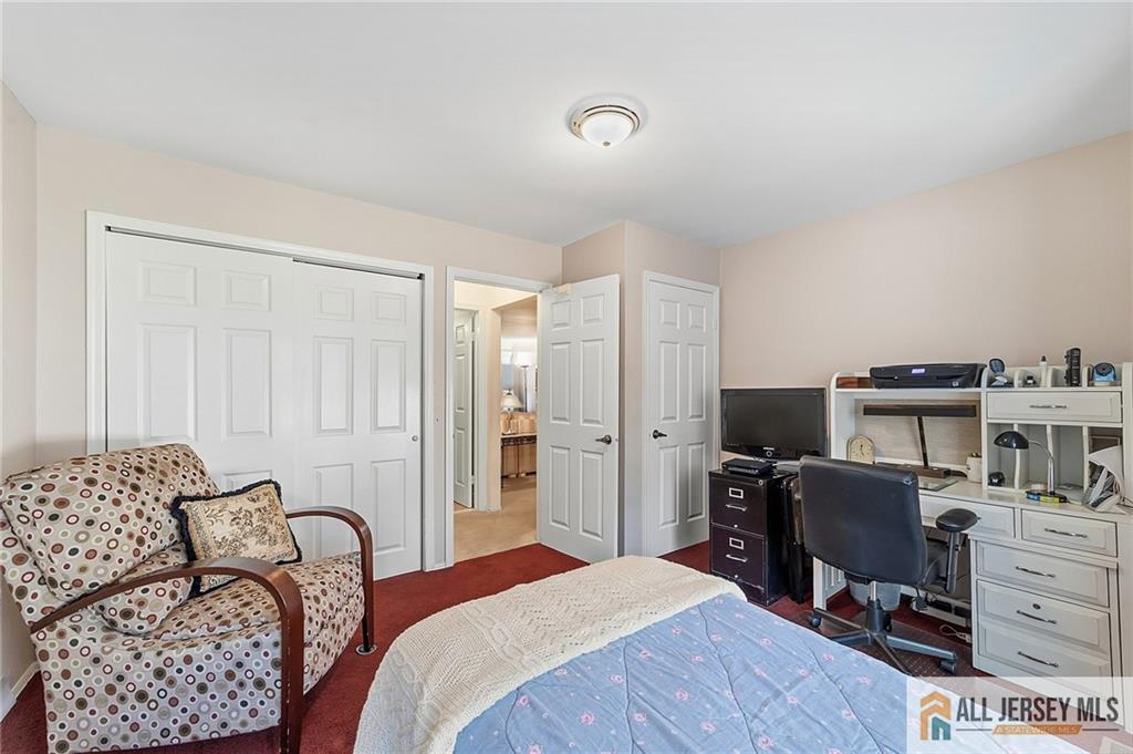 8 Rothwell Drive Monroe NJ 08831