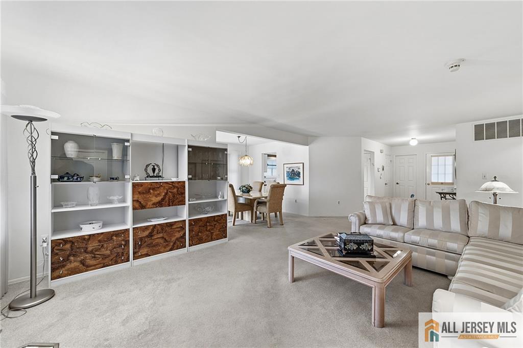 8 Rothwell Drive Monroe NJ 08831