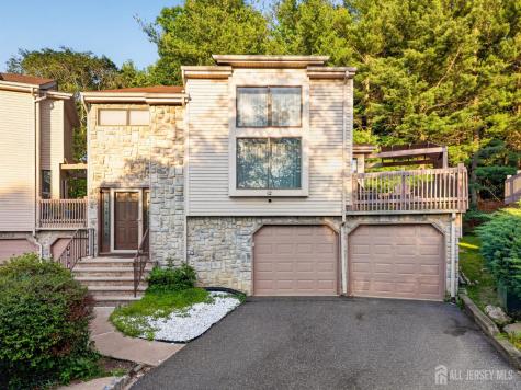 12 Periwinkle Court East Brunswick NJ 08816
