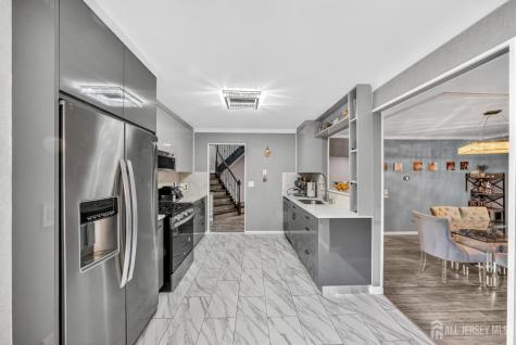 12 Periwinkle Court East Brunswick NJ 08816