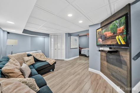 12 Periwinkle Court East Brunswick NJ 08816