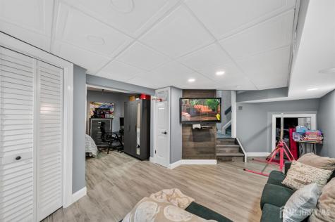 12 Periwinkle Court East Brunswick NJ 08816