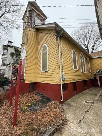 17 Alexander Street Newark NJ 07106