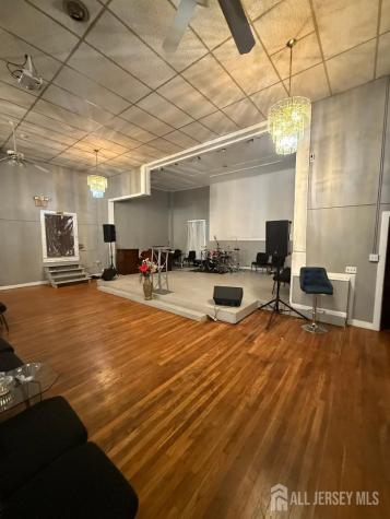 17 Alexander Street Newark NJ 07106