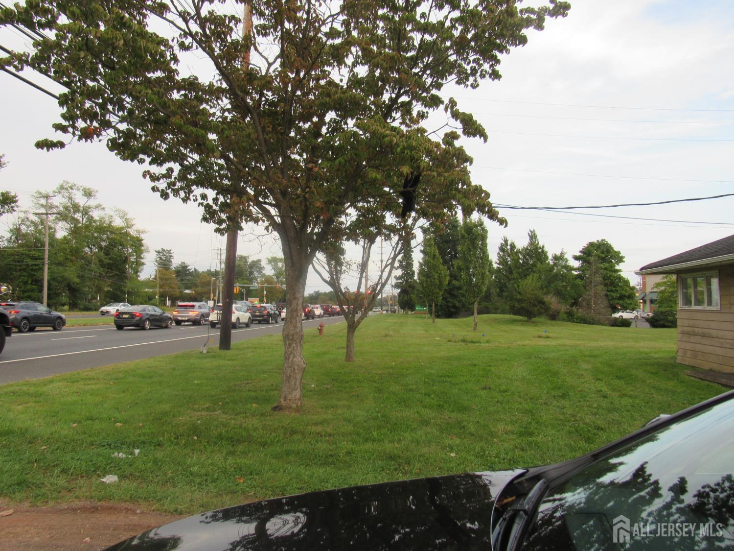 309 State Route 33 East E Manalapan NJ 07726