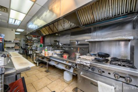 1061 Raritan Road Clark NJ 07066