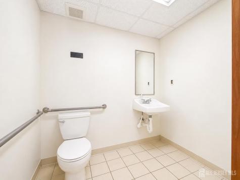 522 State Route 18 Highway East Brunswick NJ 08816