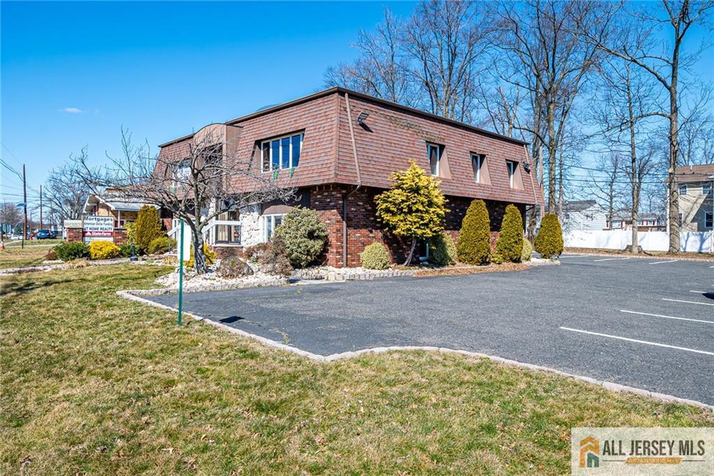 894 Green Street Iselin NJ 08830