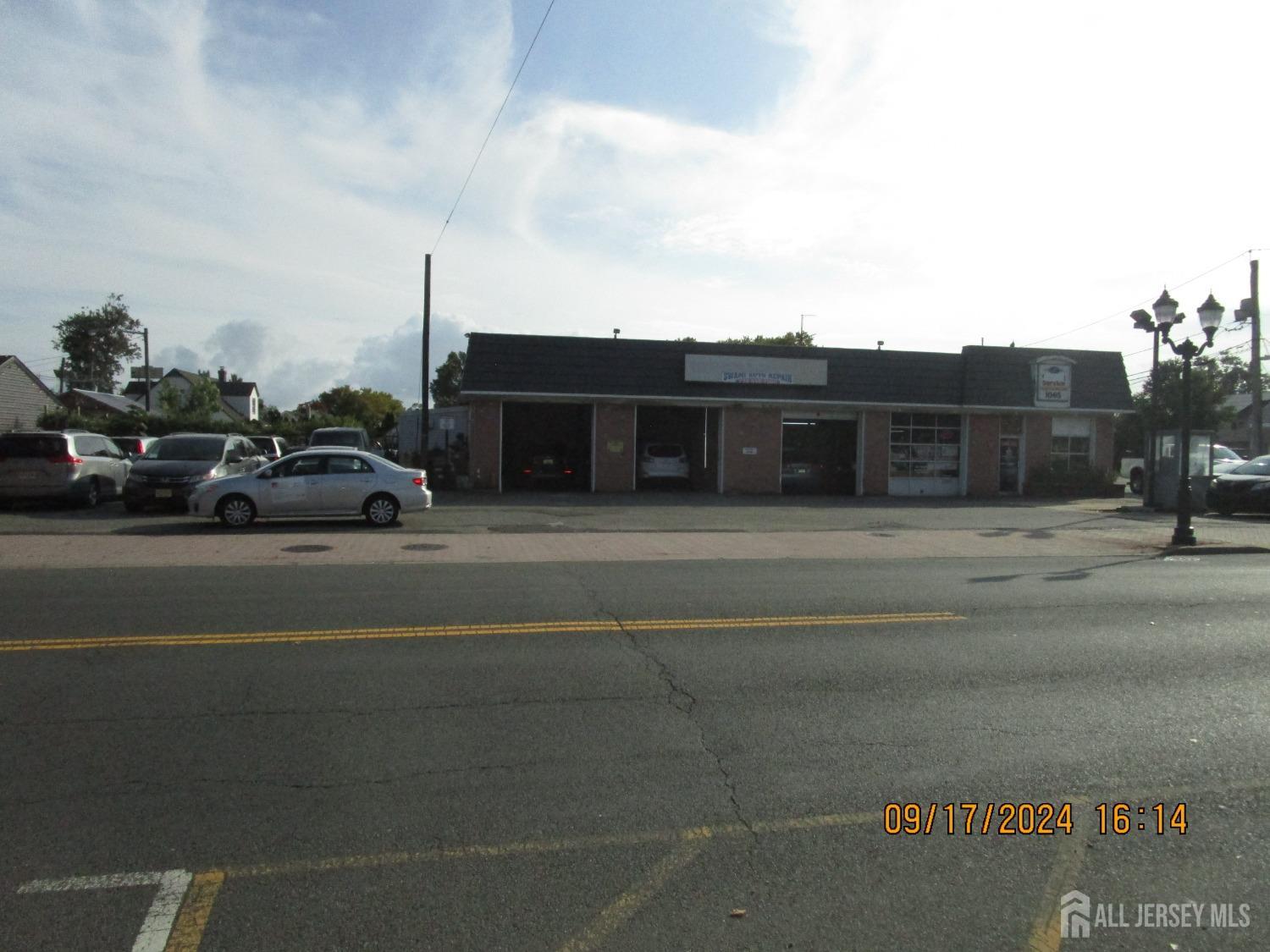 1065 Amboy Avenue Edison NJ 08817