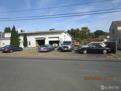 1065 Amboy Avenue Edison NJ 08817