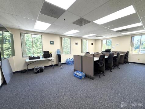 515 Plainfield Avenue Edison NJ 08817