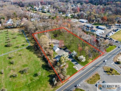 3960 Highway 516 Highway Old Bridge NJ 07747