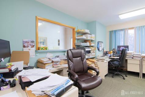 217 Main Street Woodbridge Proper NJ 07095