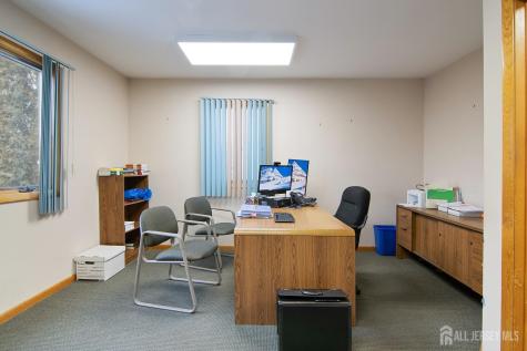 217 Main Street Woodbridge Proper NJ 07095