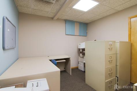 217 Main Street Woodbridge Proper NJ 07095