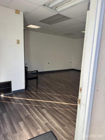 382 School Street Woodbridge Proper NJ 07095