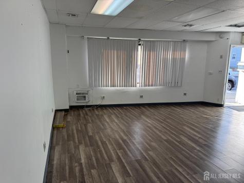 382 School Street Woodbridge Proper NJ 07095