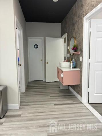 1677 Nj 27 Edison NJ 08817
