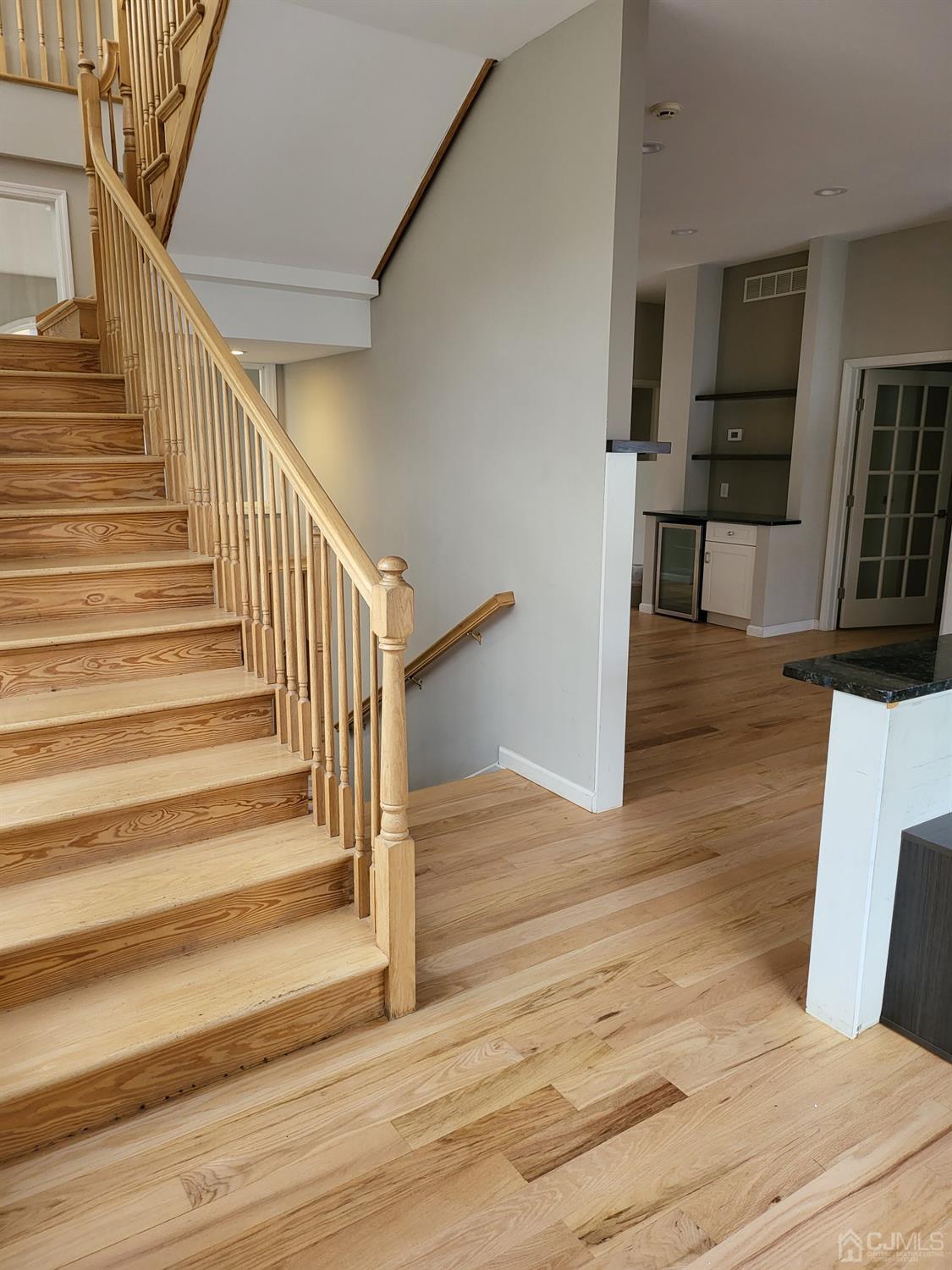 1910 Oak Tree Road Edison NJ 08820