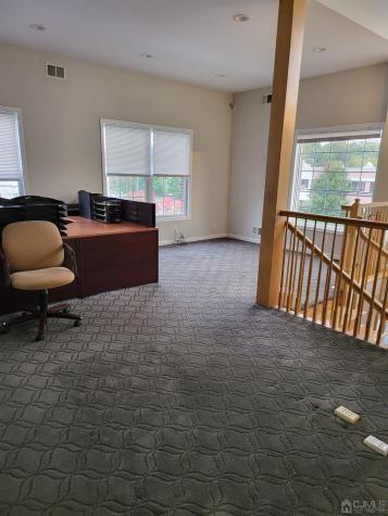 1910 Oak Tree Road Edison NJ 08820