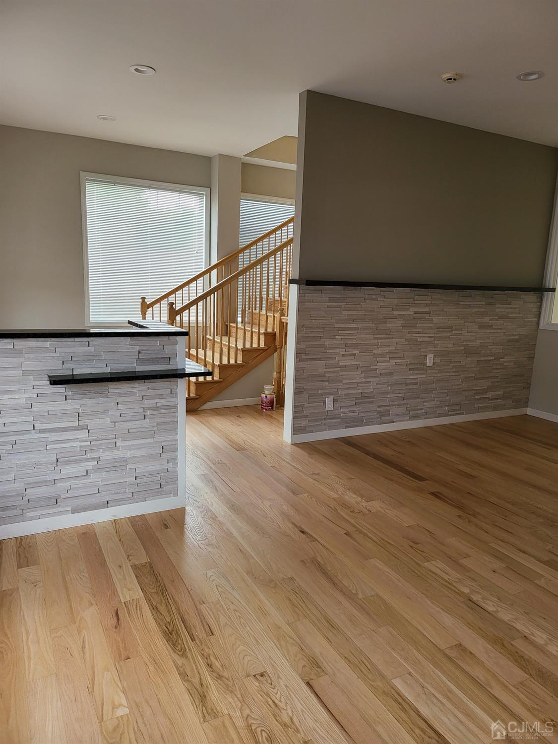 1910 Oak Tree Road Edison NJ 08820