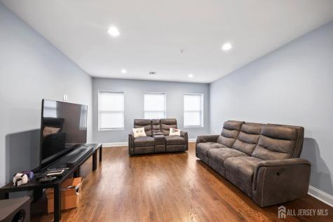 19 N Franklin Street Bloomfield NJ 07003