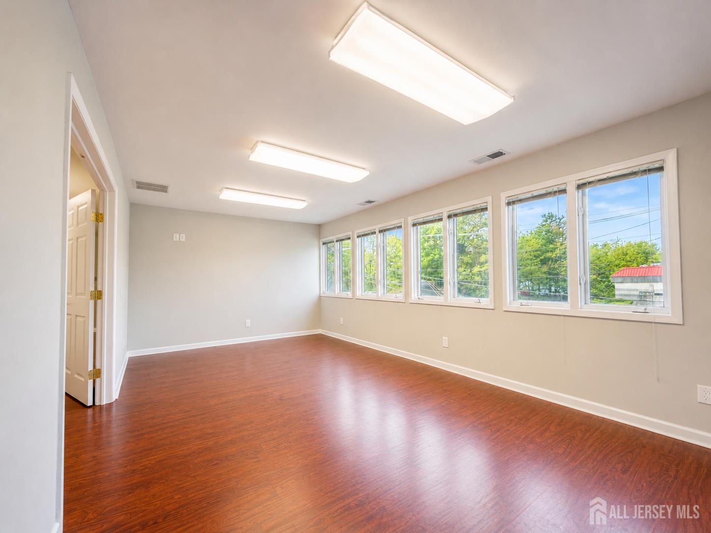 522 State Route 18 Highway East Brunswick NJ 08816