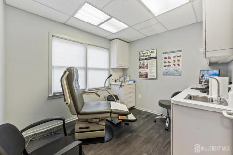 1648 Us-130 Highway North Brunswick NJ 08902