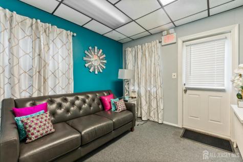 1648 Us-130 Highway North Brunswick NJ 08902