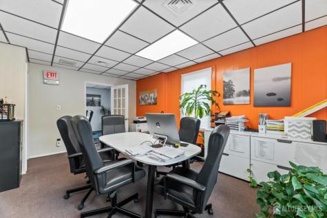 1648 Us-130 Highway North Brunswick NJ 08902