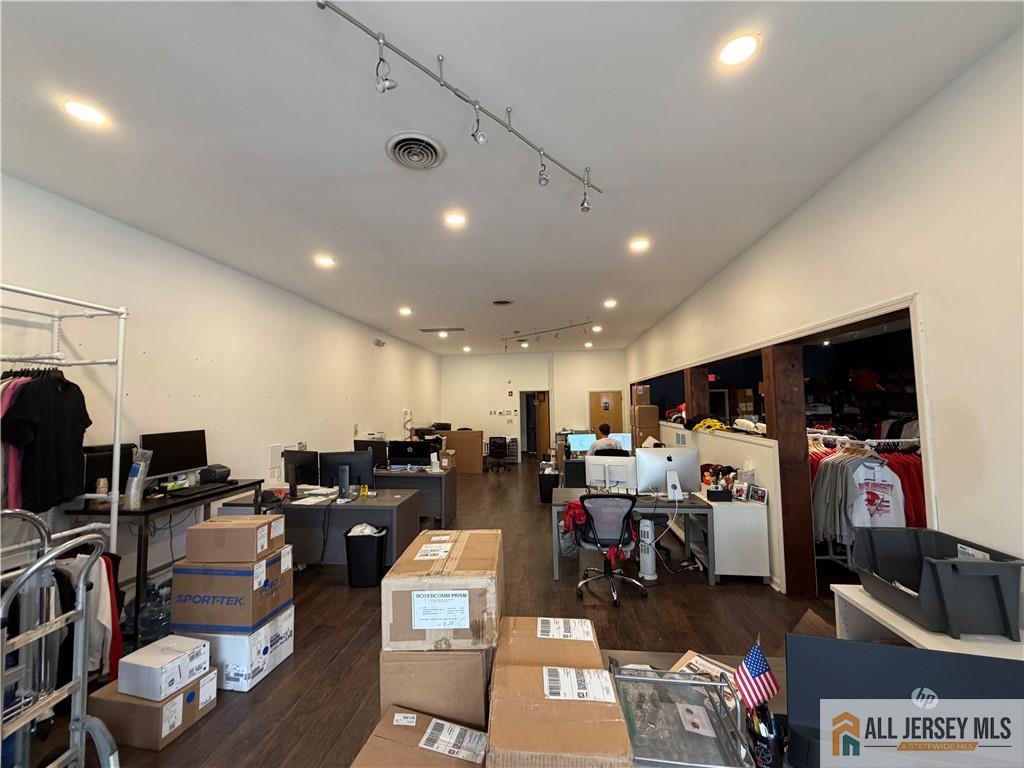 0-425-427 Raritan Avenue Highland Park NJ 08904