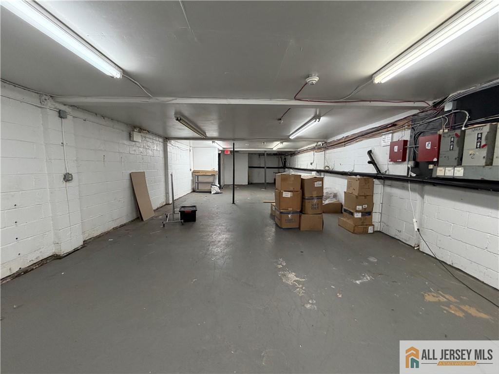 0-425-427 Raritan Avenue Highland Park NJ 08904