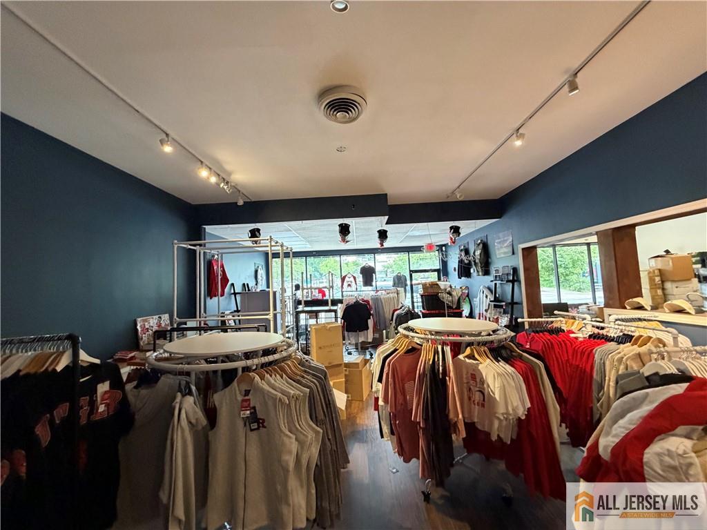 0-425-427 Raritan Avenue Highland Park NJ 08904