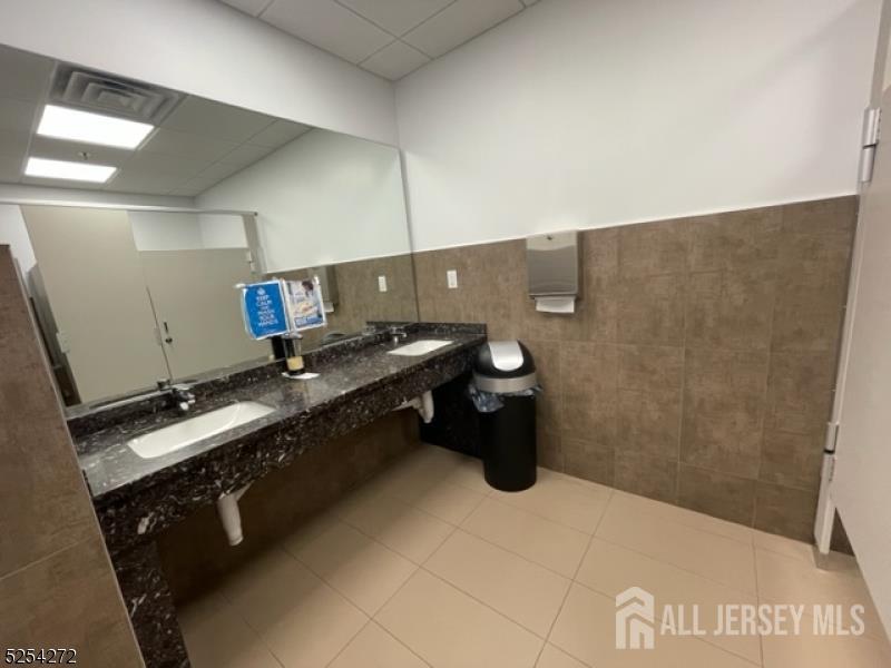 8 Wills Way Piscataway NJ 08854