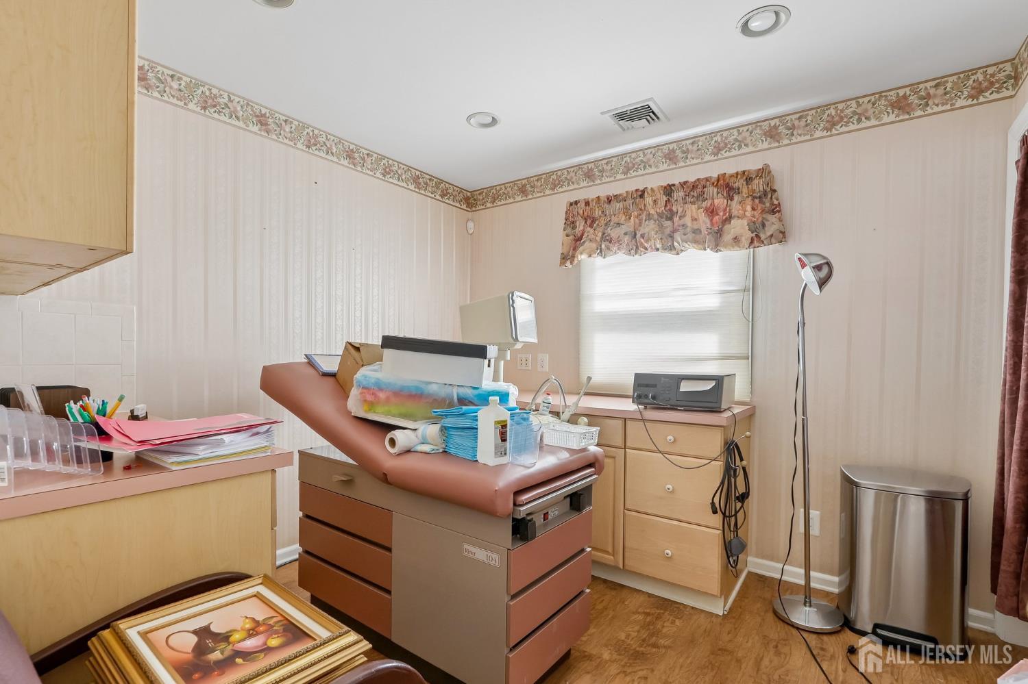 1005 Green Street Iselin NJ 08830