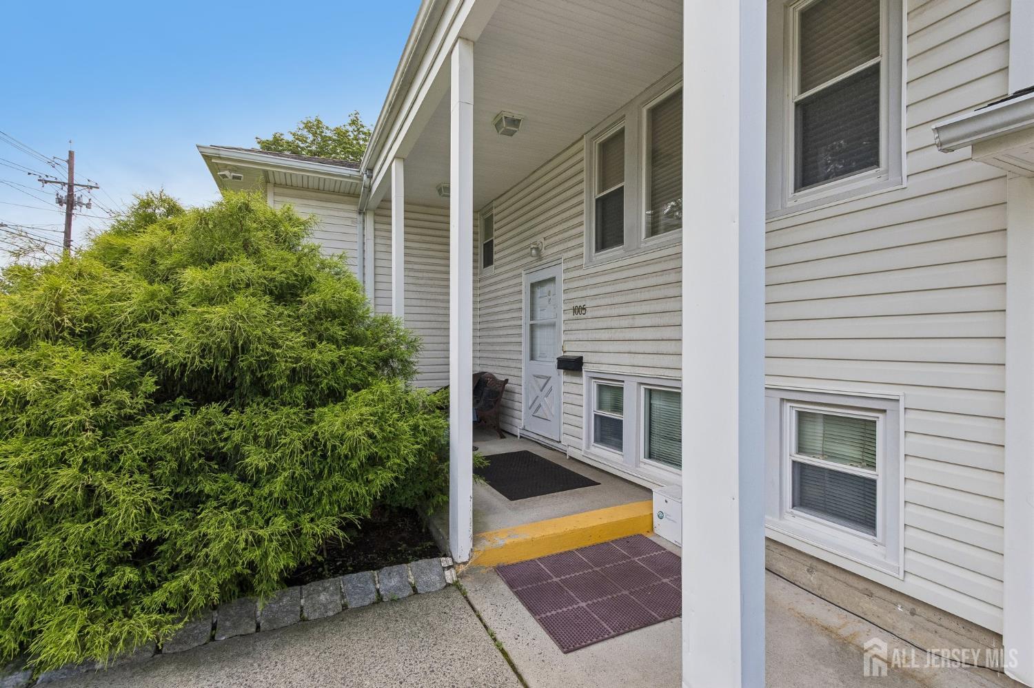 1005 Green Street Iselin NJ 08830
