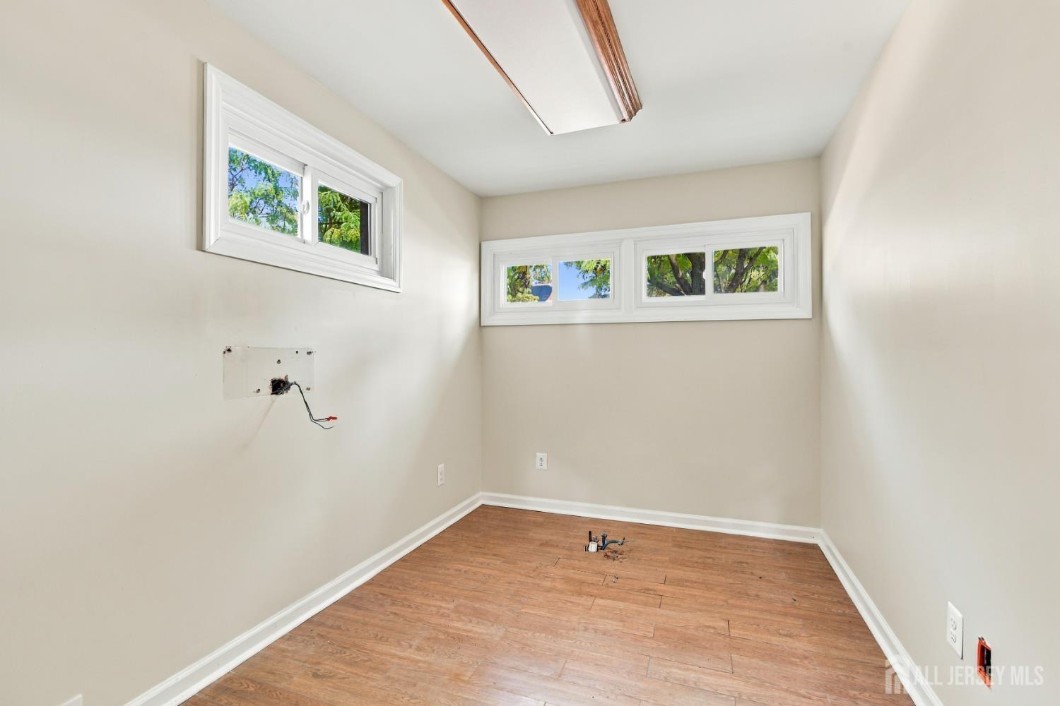 283 Washington Avenue Carteret NJ 07008