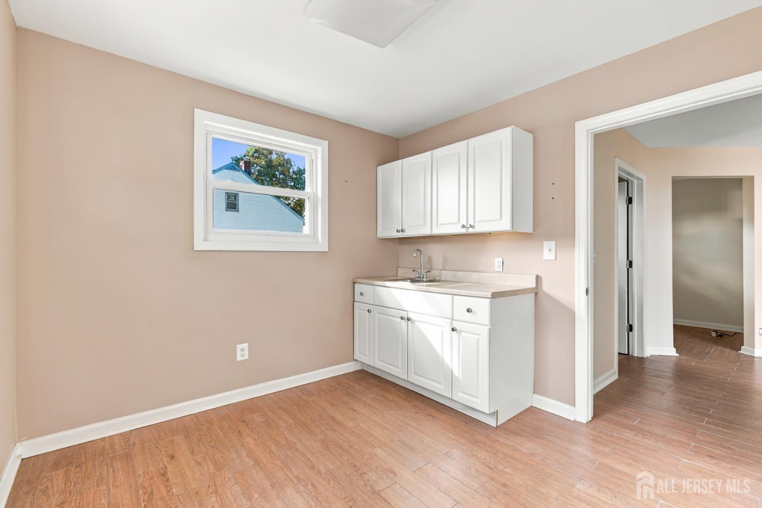 283 Washington Avenue Carteret NJ 07008
