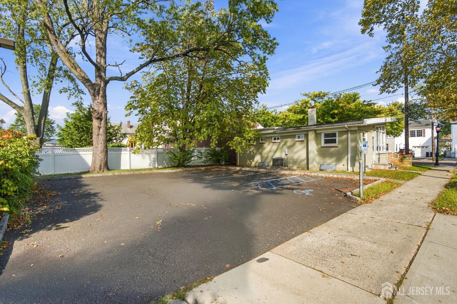283 Washington Avenue Carteret NJ 07008