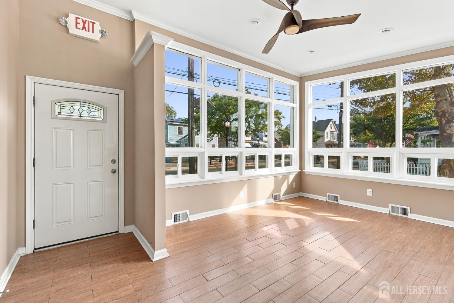283 Washington Avenue Carteret NJ 07008