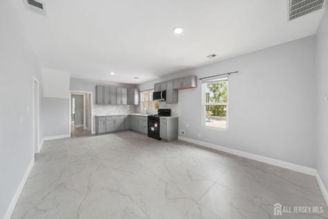 476 Bloy Street Hillside NJ 07205