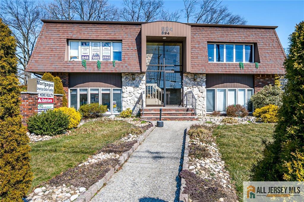 894 Green Street Iselin NJ 08830