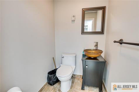 894 Green Street Iselin NJ 08830